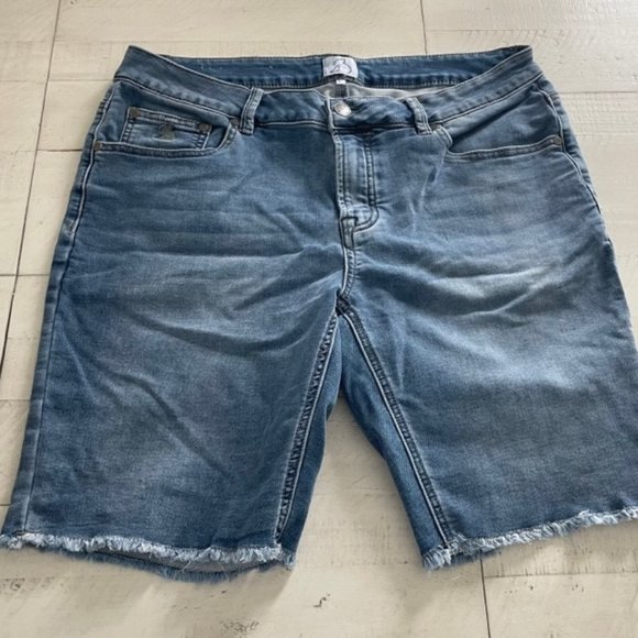 Kuwallatee Mens Jean Shorts - Picture 1 of 4